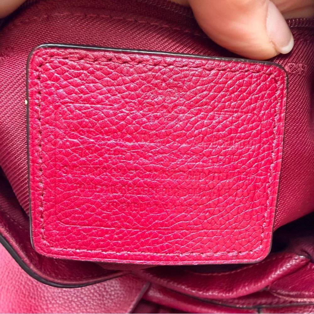 Coach Burgundy pebble Leather Hobo shoulder bag 10x12 gold‎ tone hardware.